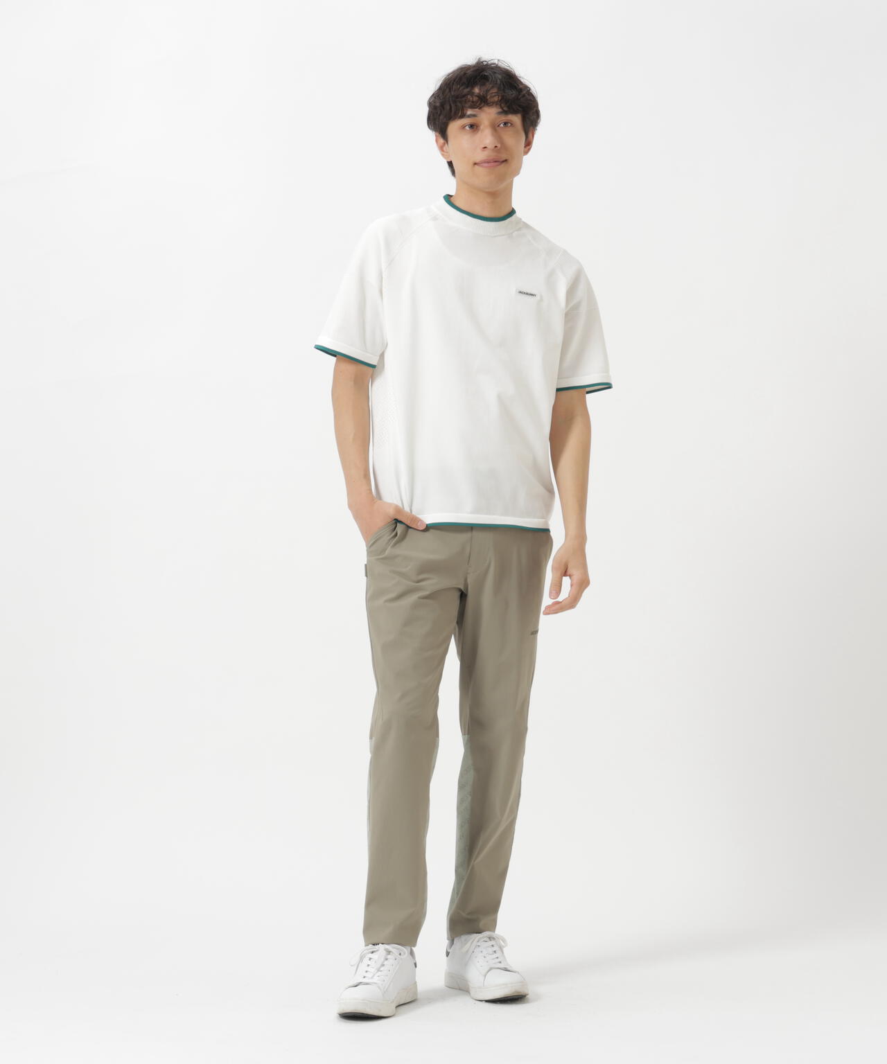 182cm C:84 W:71 H:89 着用サイズ:5