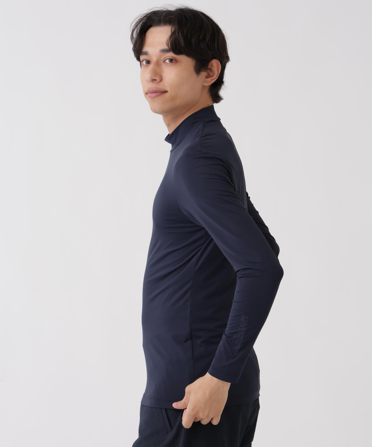 182cm C:84 W:71 H:89 着用サイズ:5