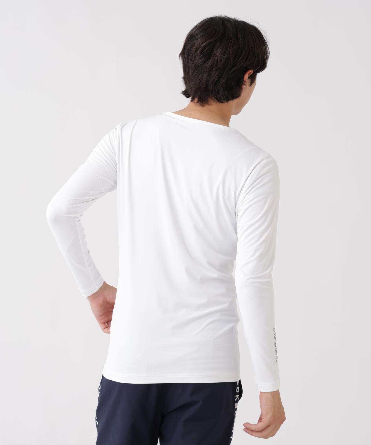 182cm C:84 W:71 H:89 着用サイズ:5