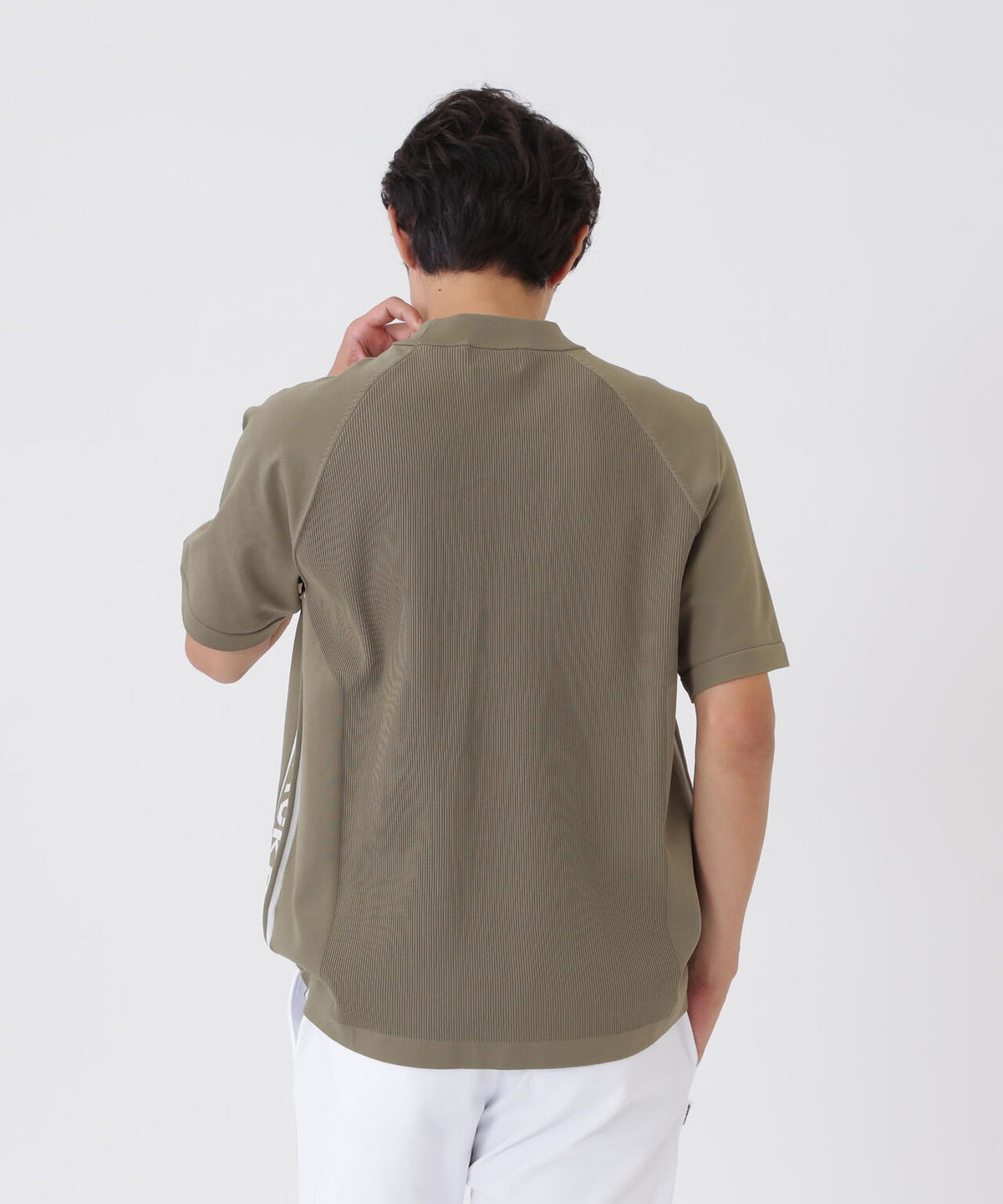 182cm C:84 W:71 H:89 着用サイズ:5