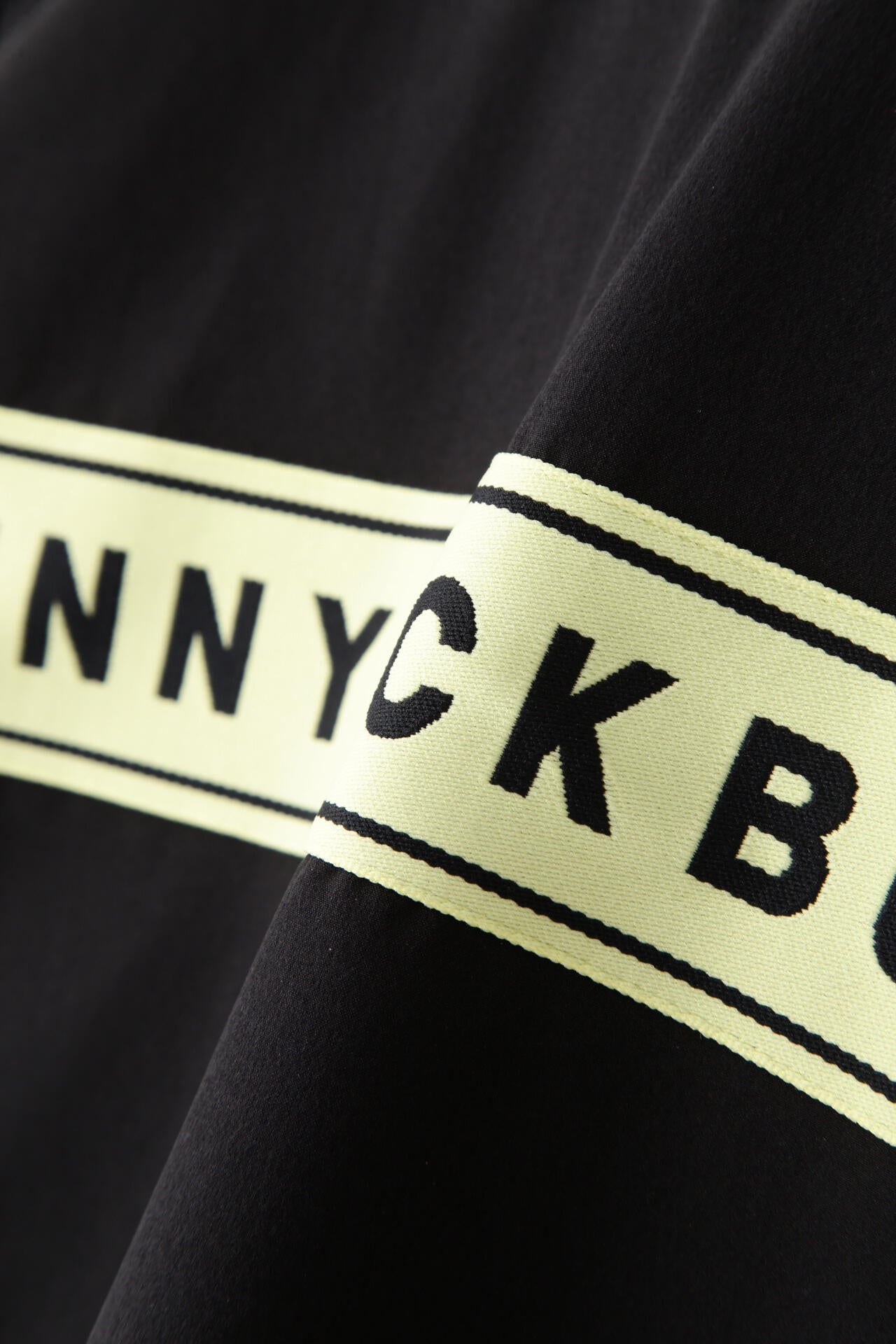 b0c5673e-1be6-5b99-a719-38a1057aba8c_Image