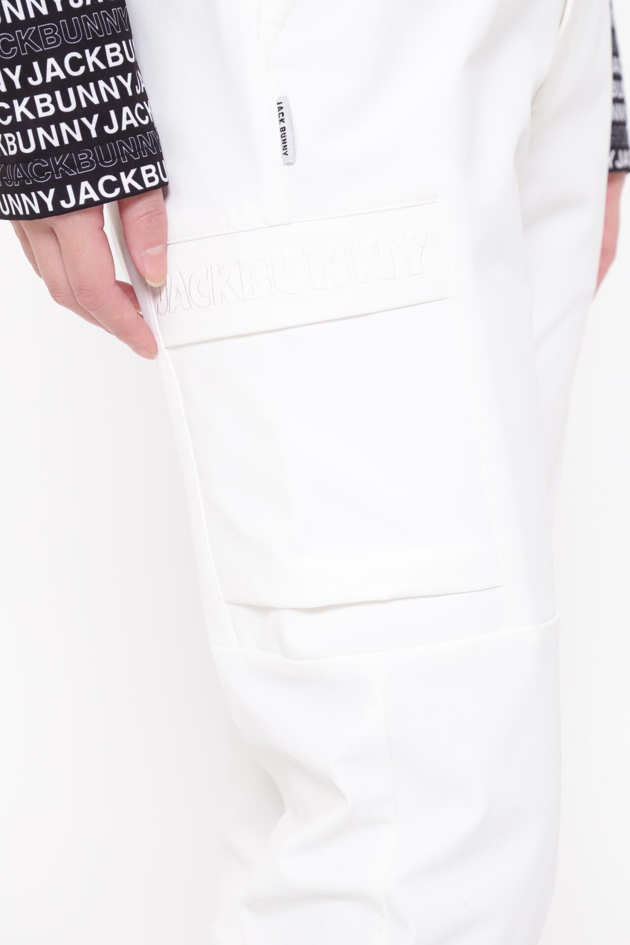 68070580-92e8-585e-bb40-33d598085403_Image