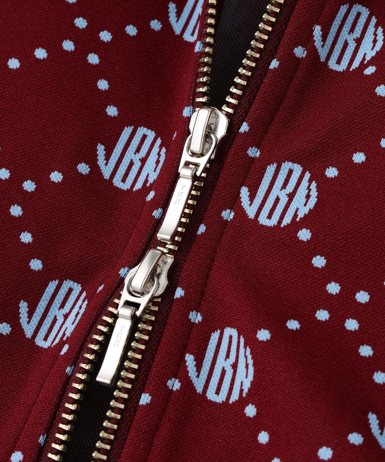 ロゴ モノグラムジャガードブルゾン