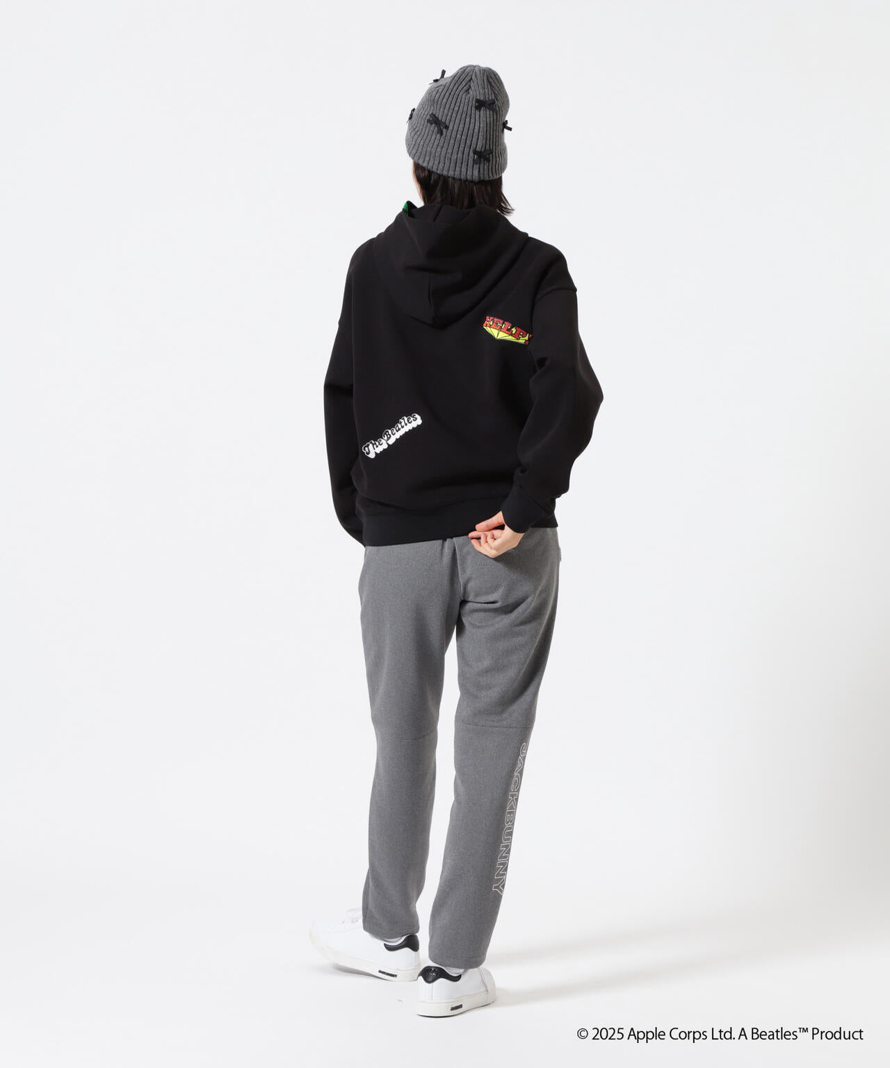 【The BEATLES ×Jack Bunny!!】T/Cダンボール長袖プルオーバーフーディ