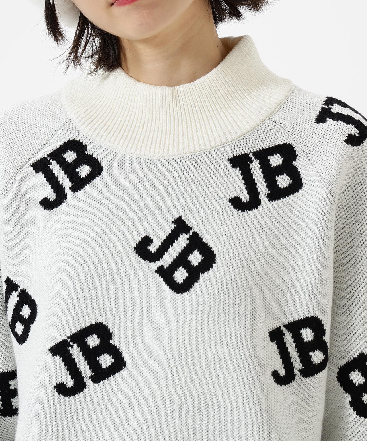 カジュアルモックネックニットプルオーバー