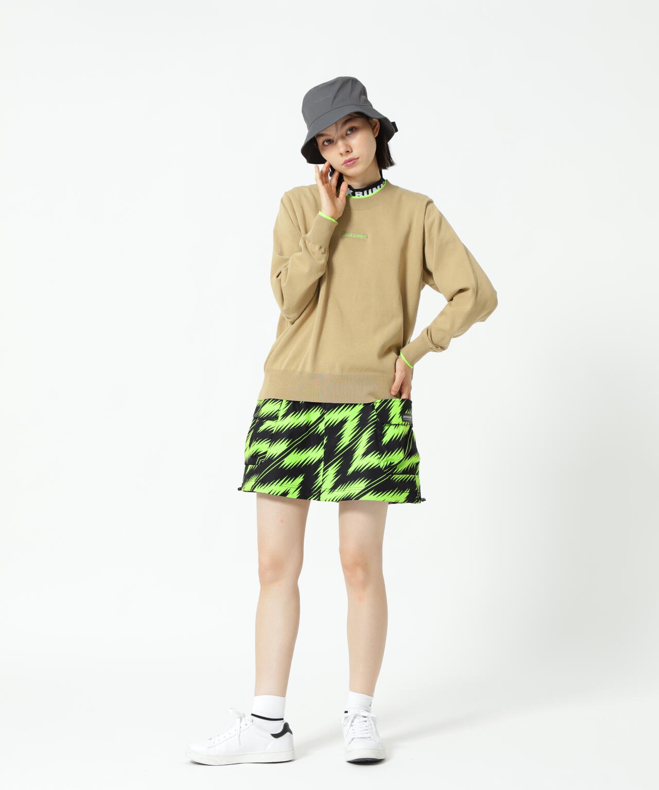 16Gクルーネックニットプルオーバー