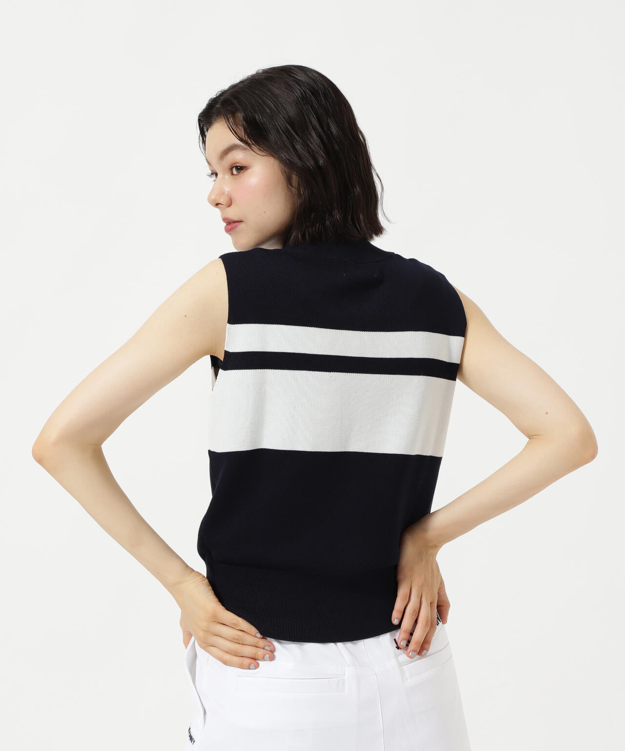 ハーフジップアップノースリーブニットプルオーバー