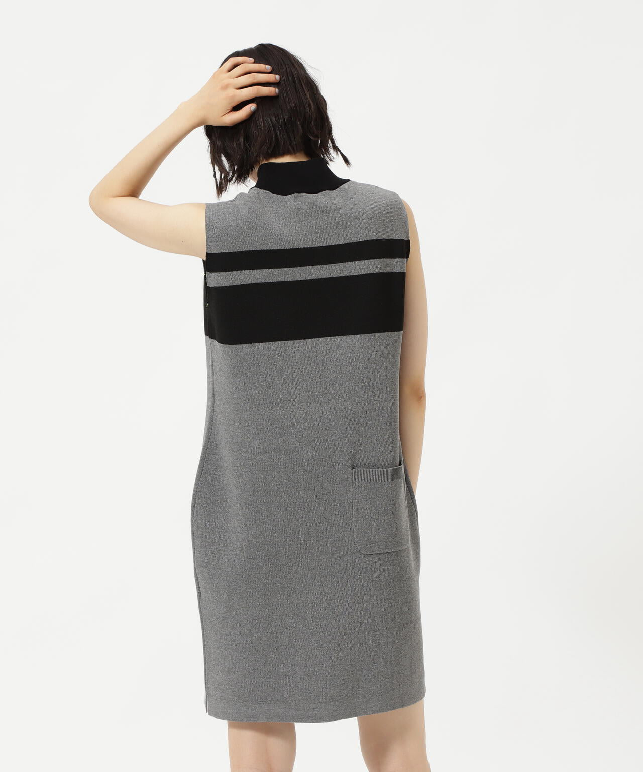 ノースリーブモックネックニットワンピース