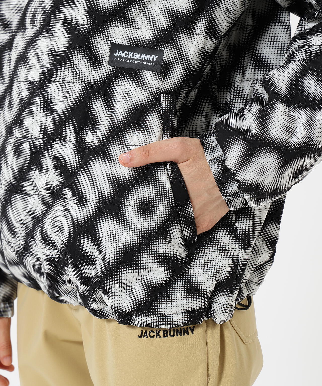 ストレッチタフタ中綿スニードジャック