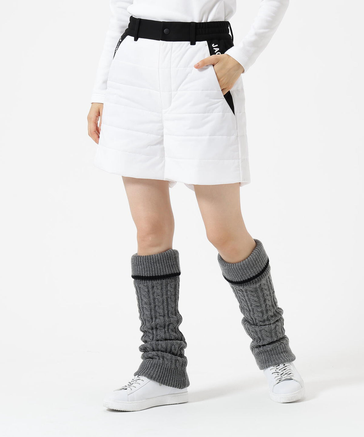 PEスムースラミネート中綿ショートパンツ
