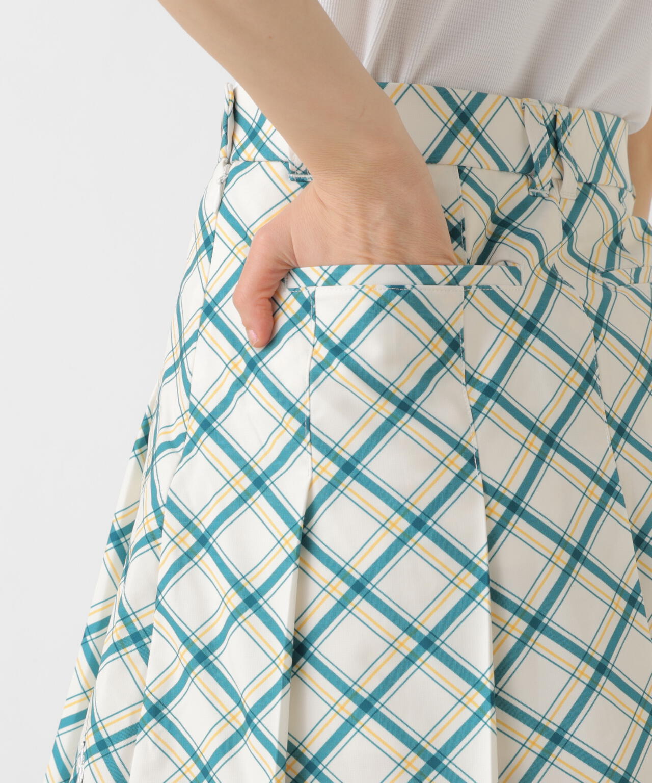 Height:166 B:72 W:62 H:86 着用サイズ:1