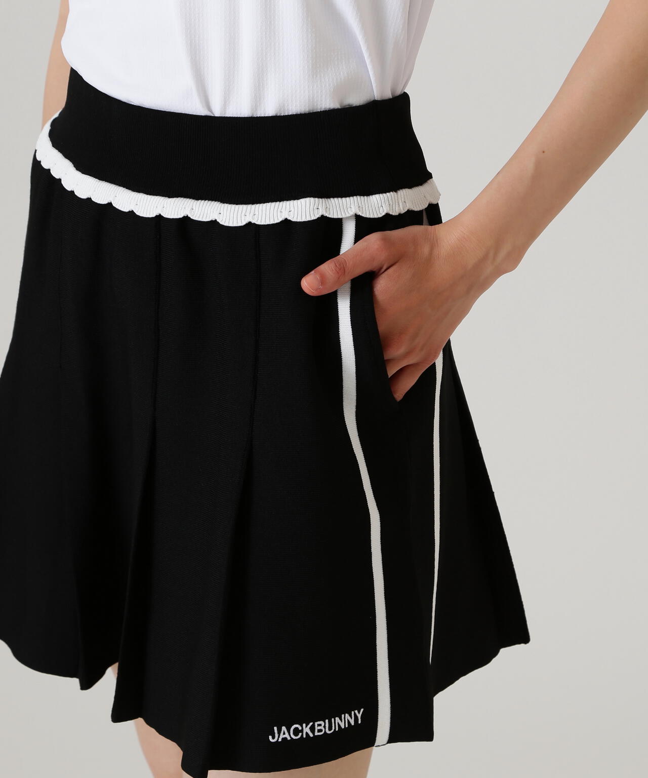 Height:166 B:72 W:62 H:86 着用サイズ:1
