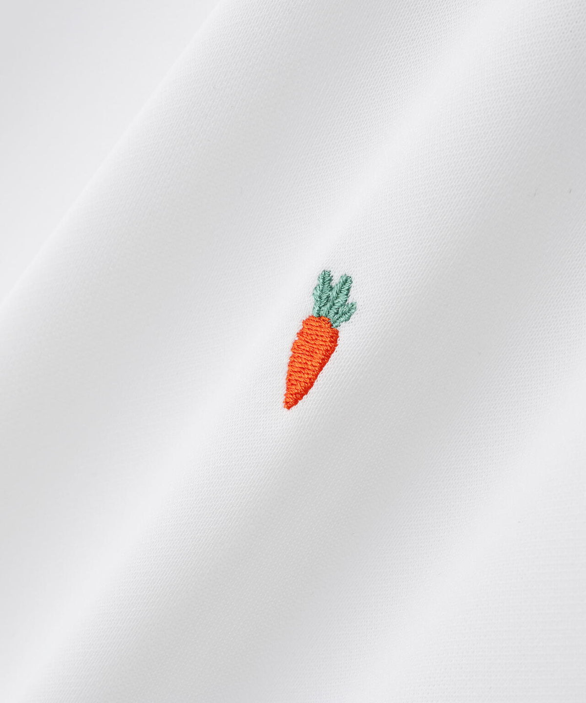 【公式オンライン限定】にんじん刺繍半袖ポロシャツ