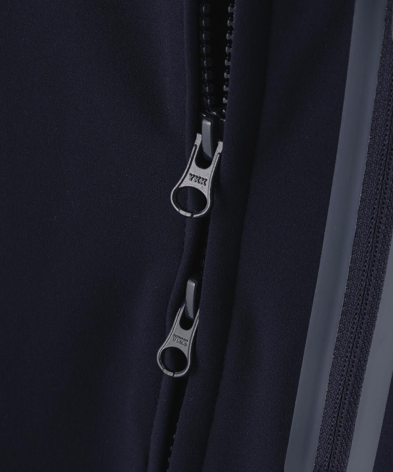 PEダンボールジップアップブルゾン