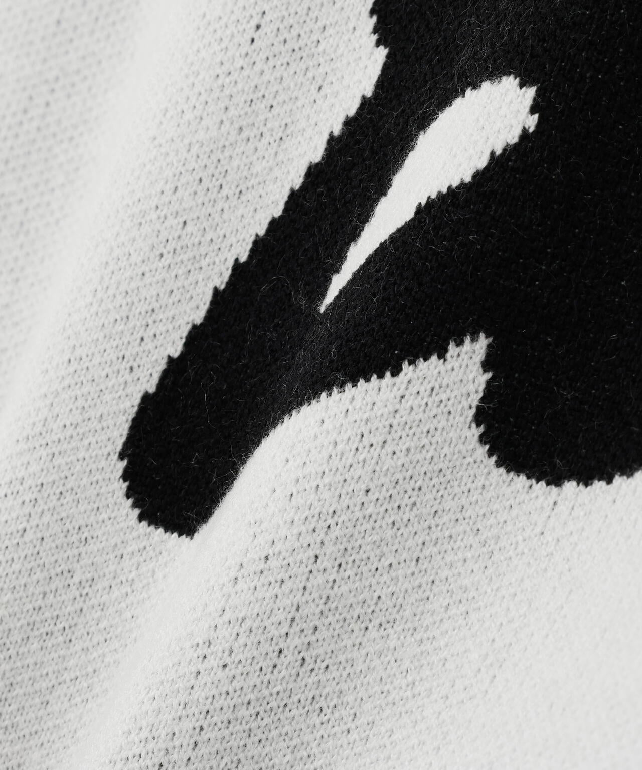 防風裏地付きクルーネックニットプルオーバー