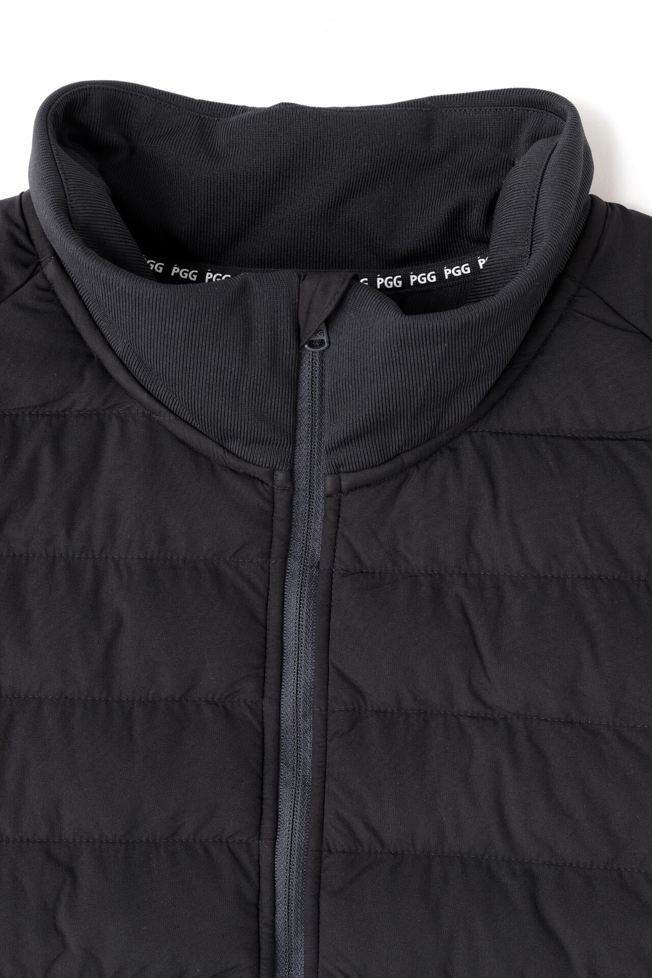 【PGG】アモッサ×ナイロンメカニカルストレッチタフタ スタンドジップベスト (MENS)