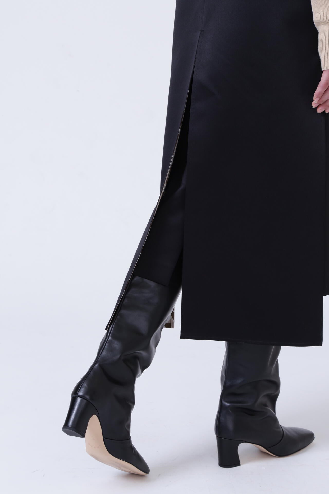 【WEB限定 40サイズ展開】ボンディングサテンスカート