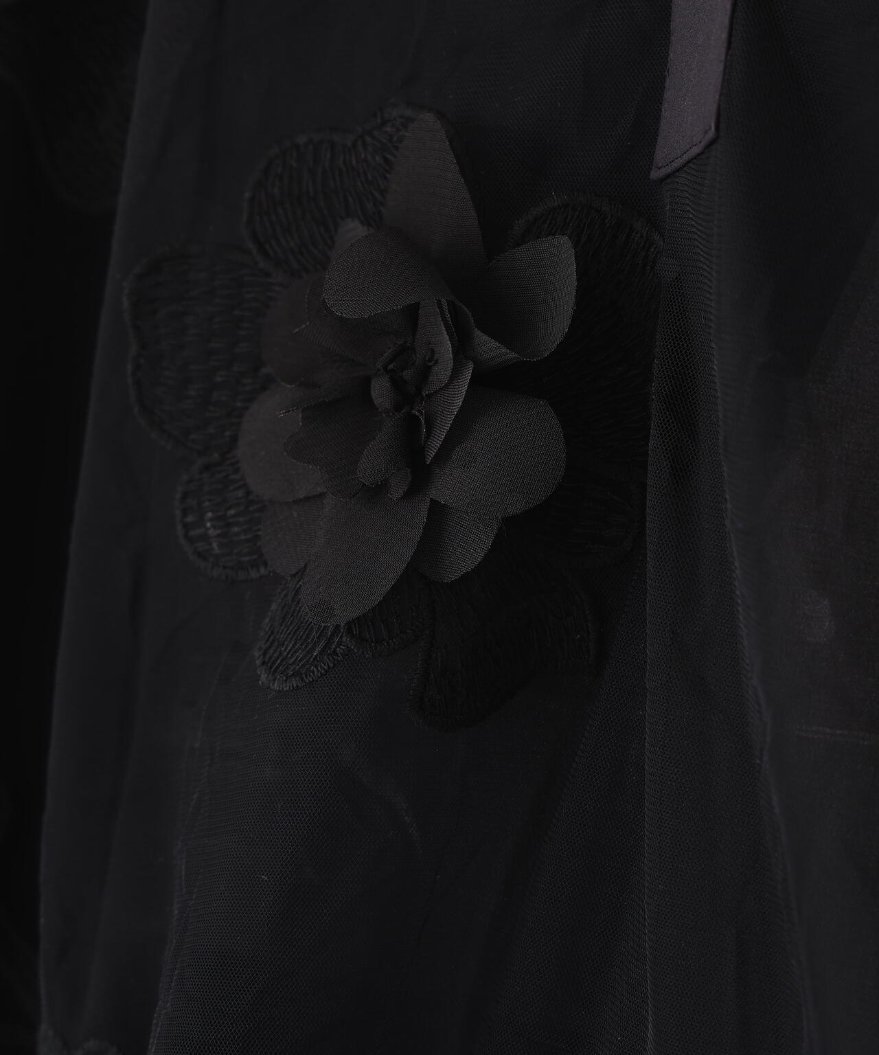 3Dレースブラウス