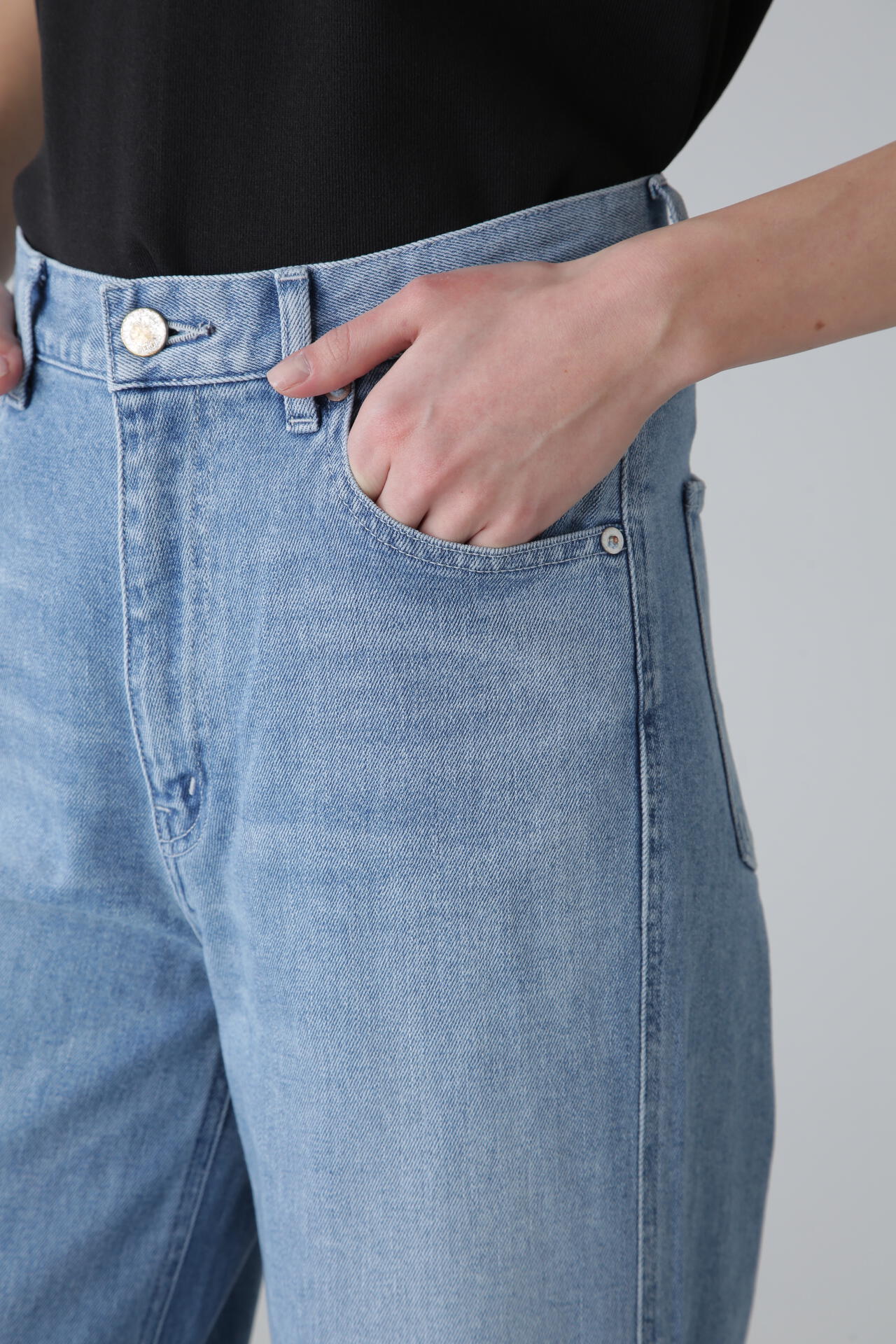 f34d6cae-6d58-5e48-8eda-e8864db55564_Image