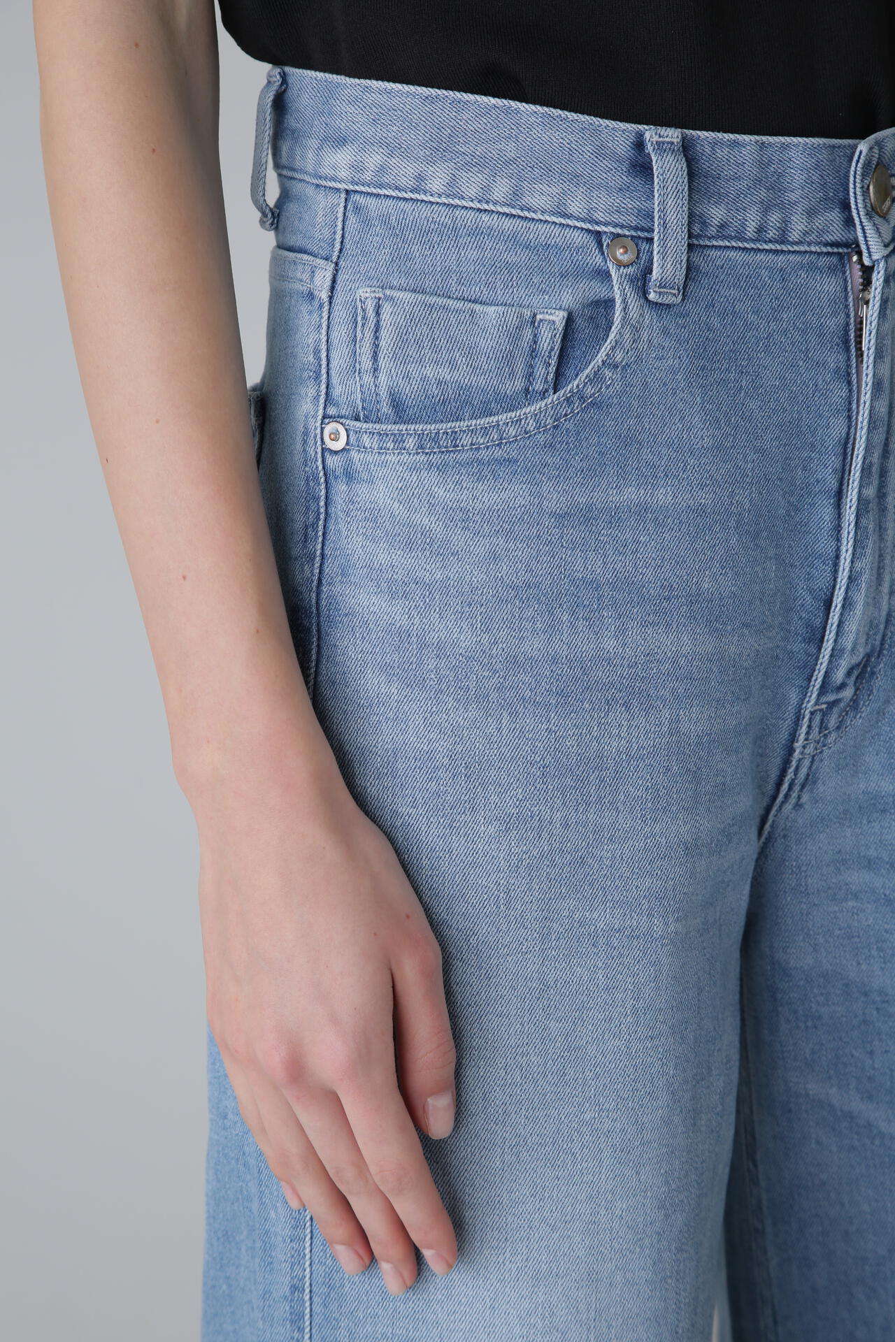 07204ad6-8774-5485-a8d1-c6e23c6d92fd_Image