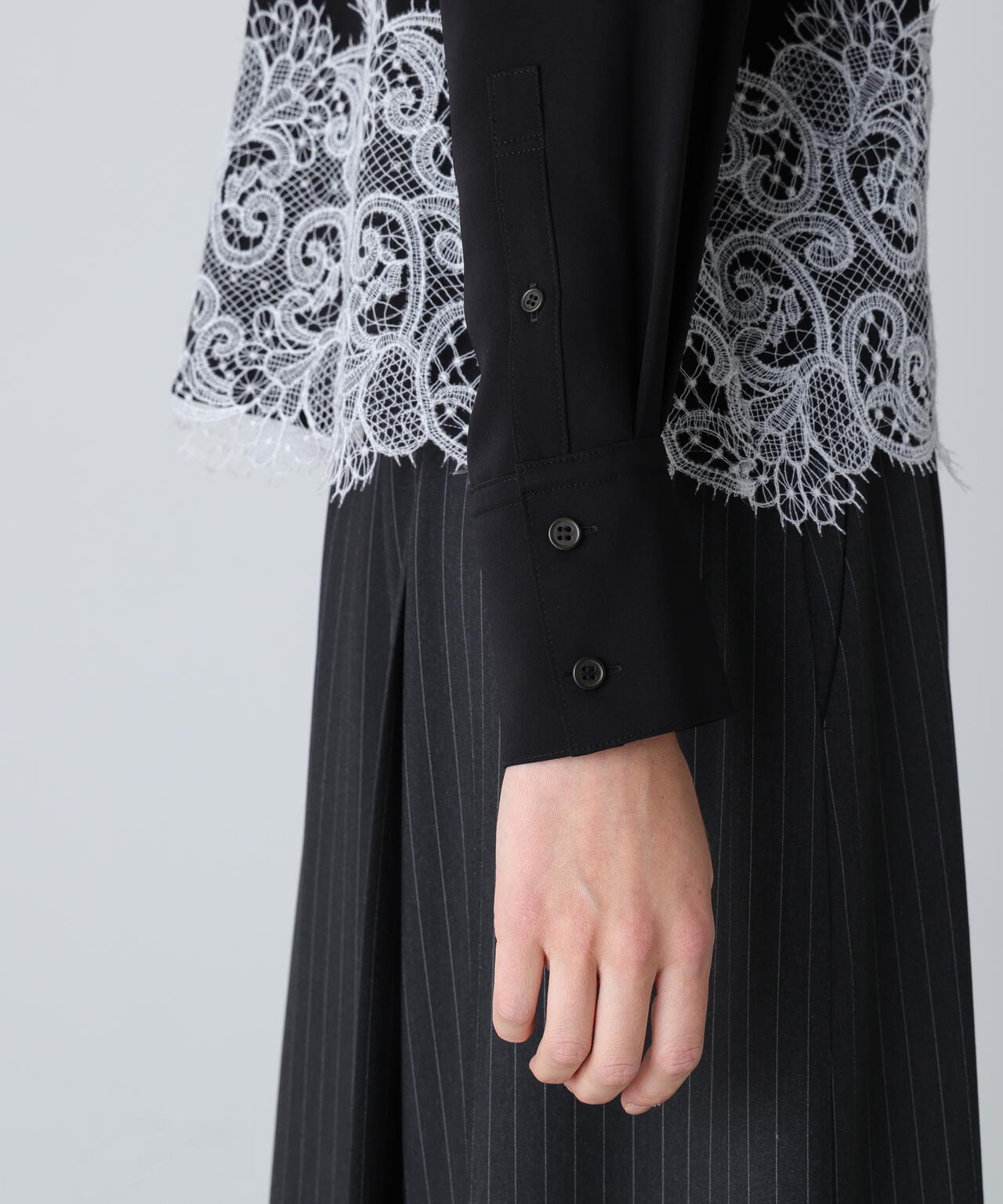 ライトジョーゼットブラウス