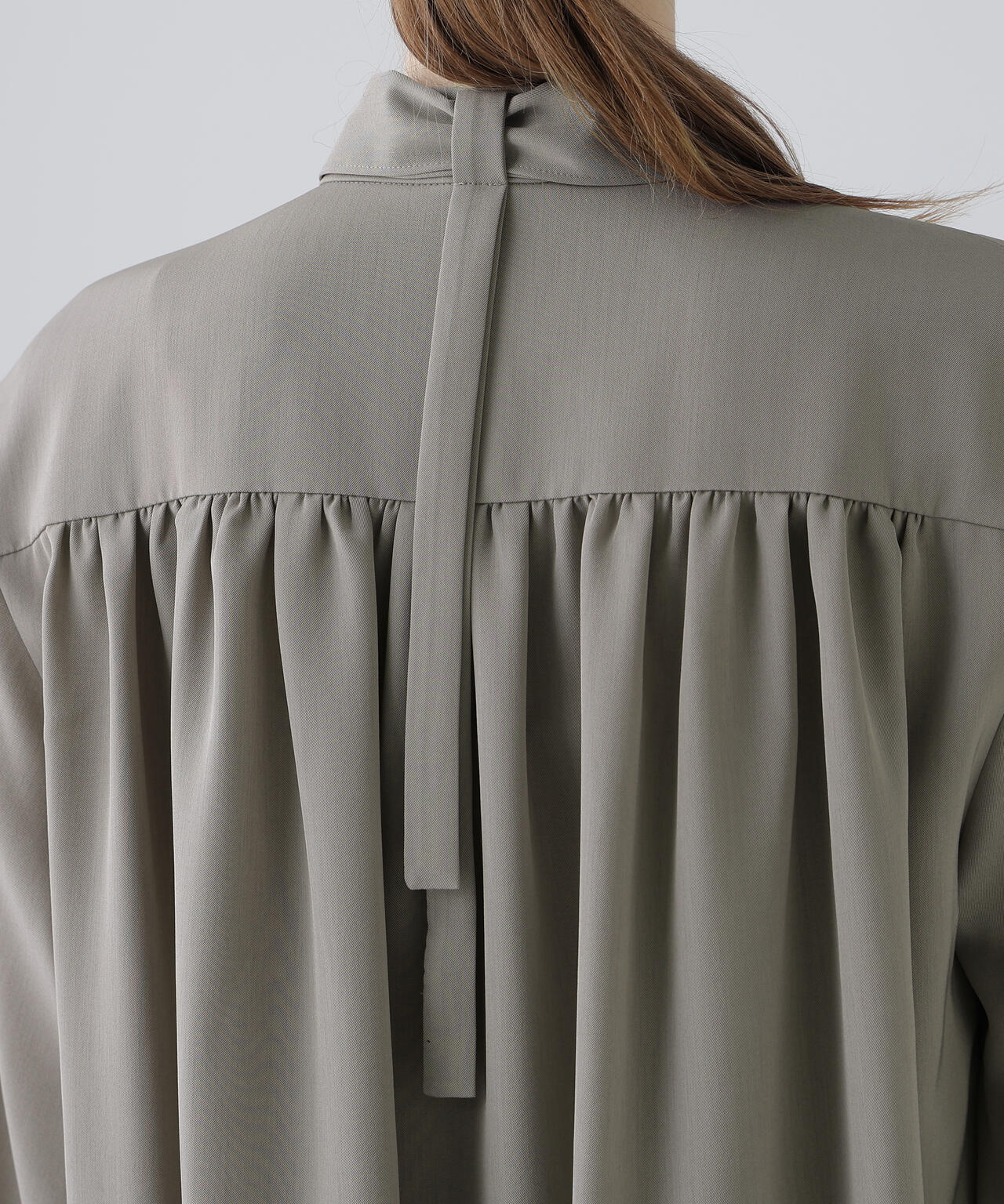 ドライタッチツイルブラウス