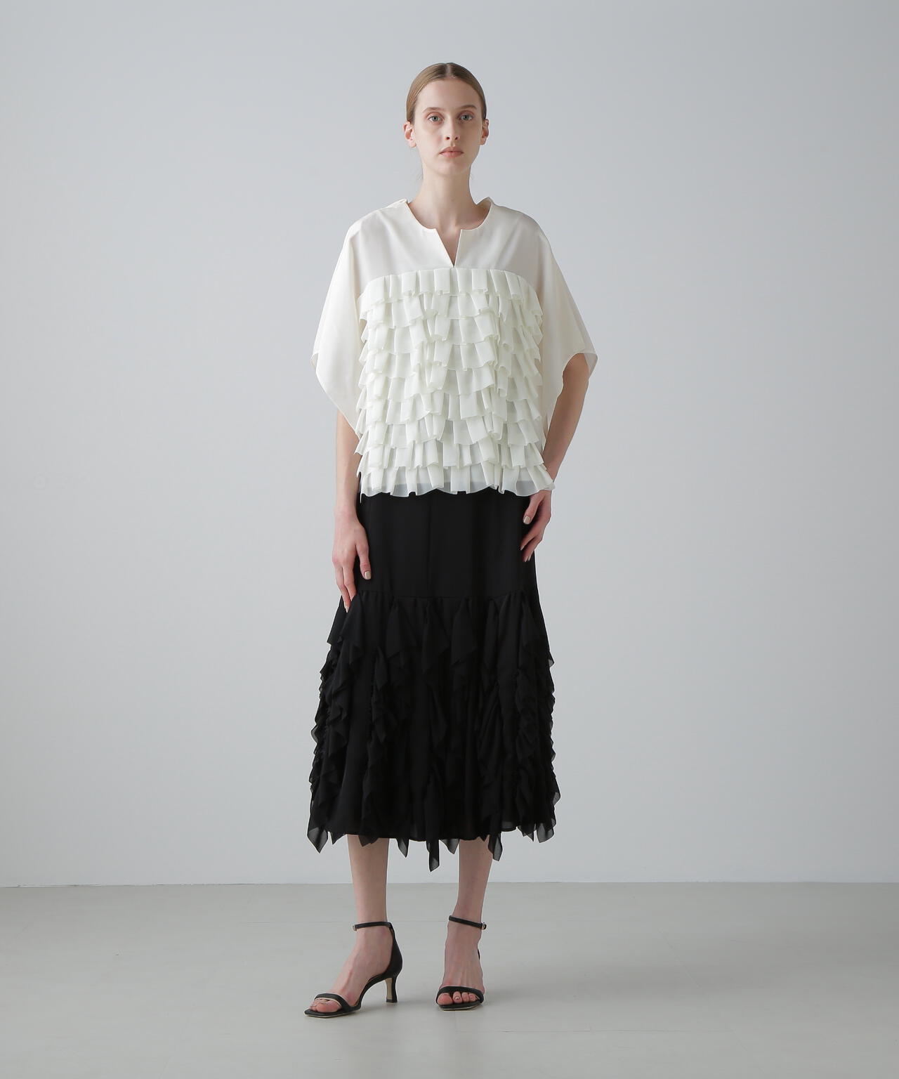 <BLACK LABEL>シルキーツイルブラウス