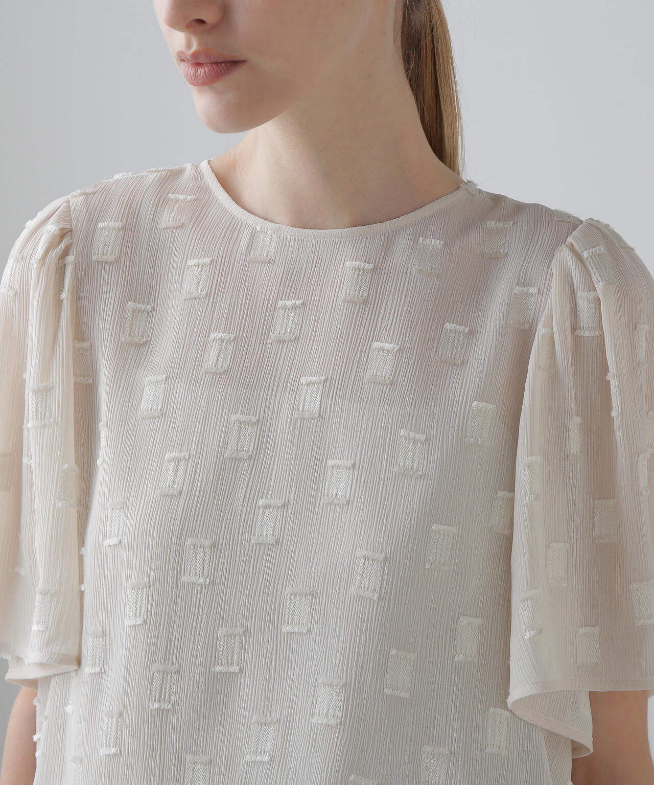 フィネストラジャガードブラウス