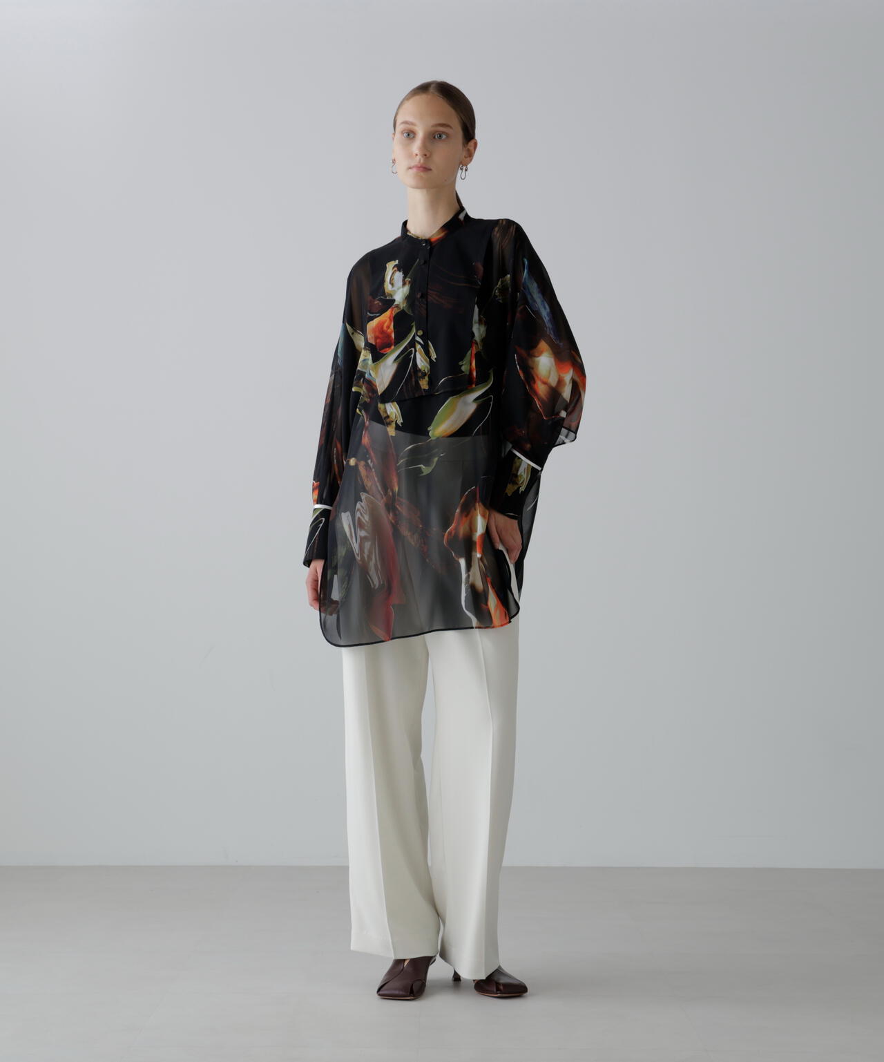 メルティングプリントブラウス