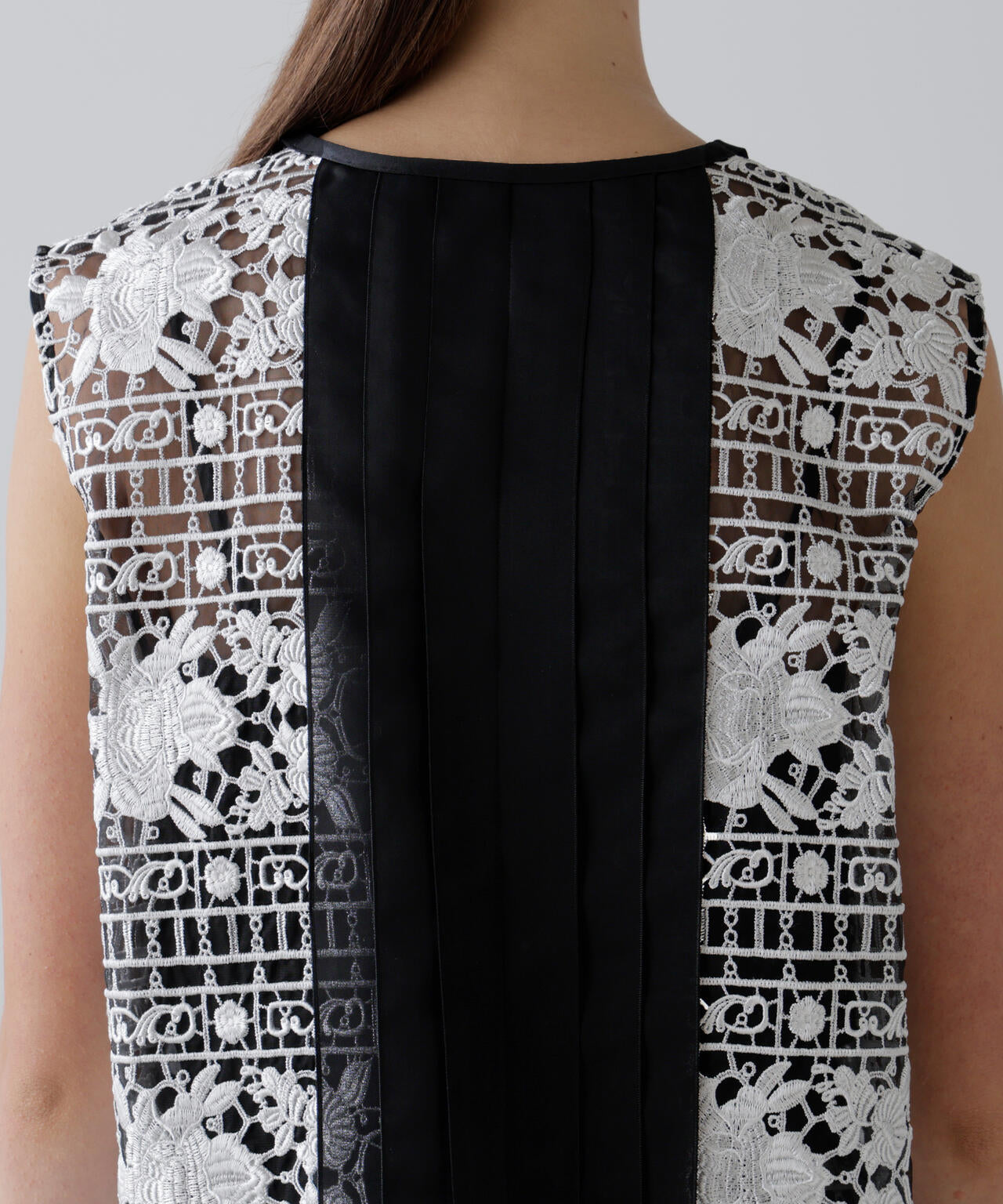 <20周年記念>リュクスオーナメントレースブラウス