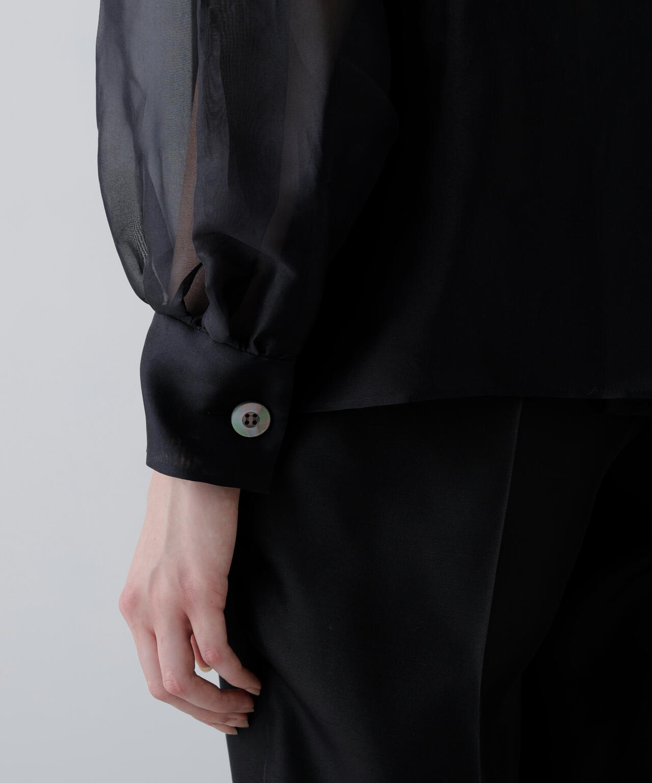 <BLACK LABEL>シルクオーガンブラウス