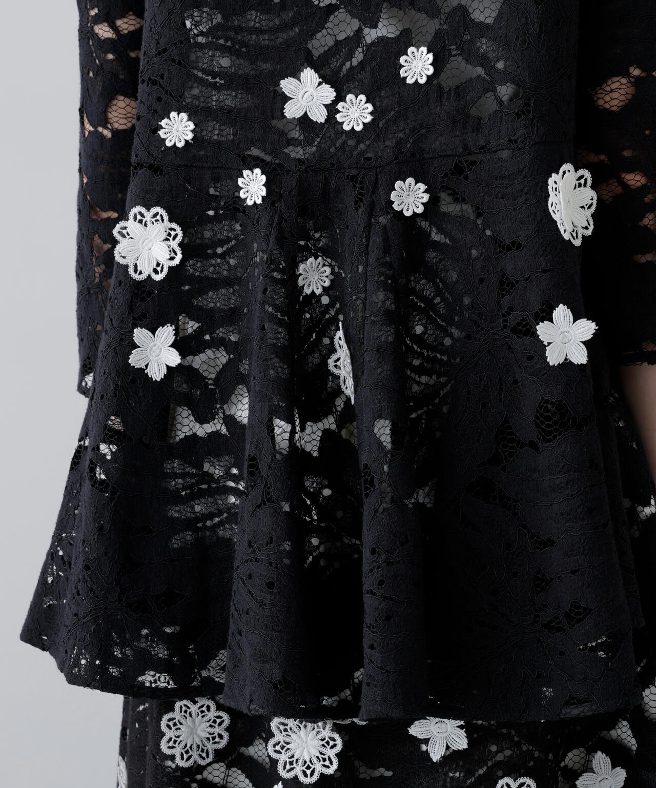 <BLACK LABEL>バイカラーレースブラウス