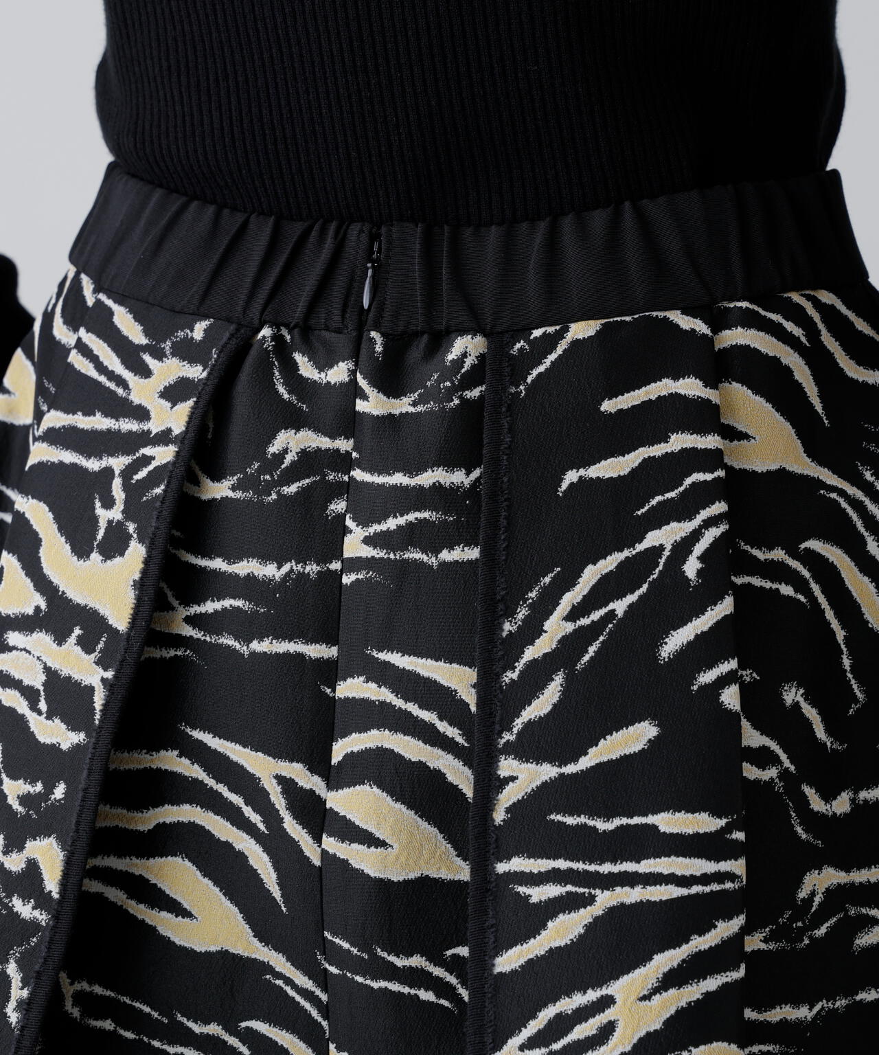 <20周年記念>ゼブラジャガードスカート