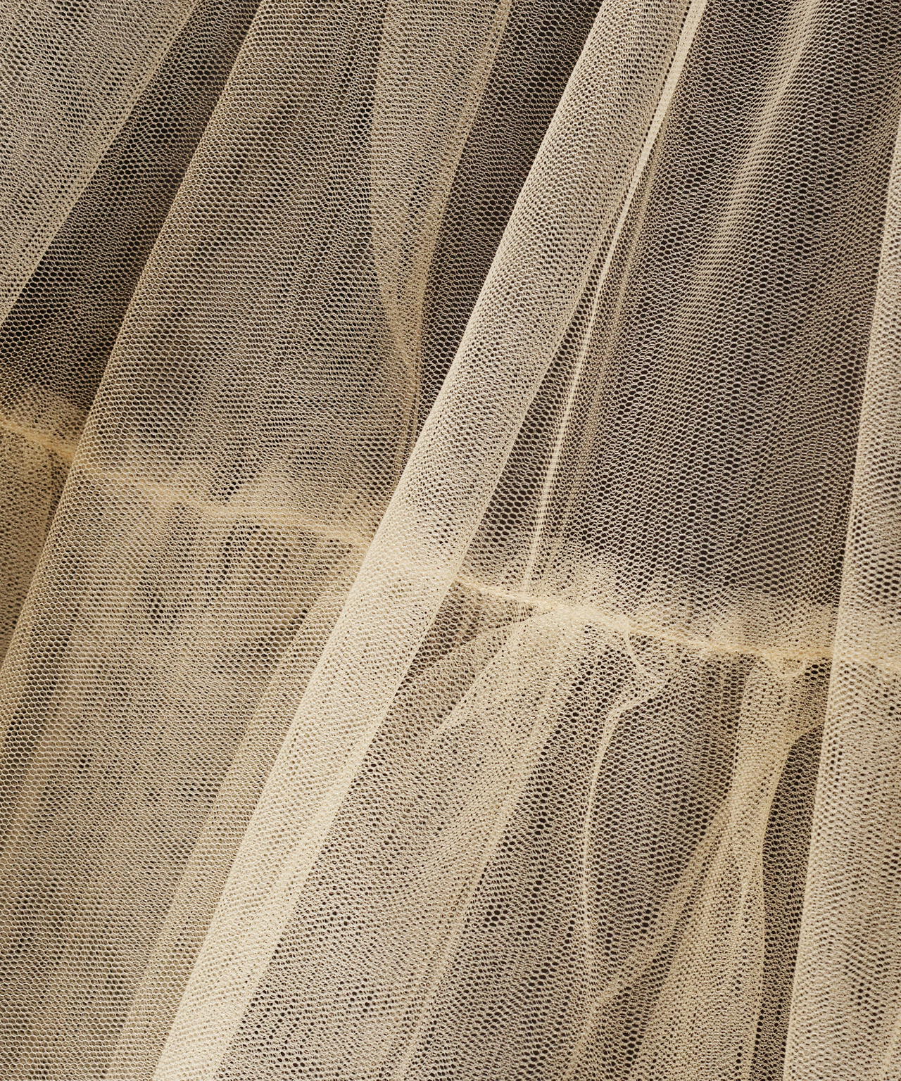 ブライトチュールスカート