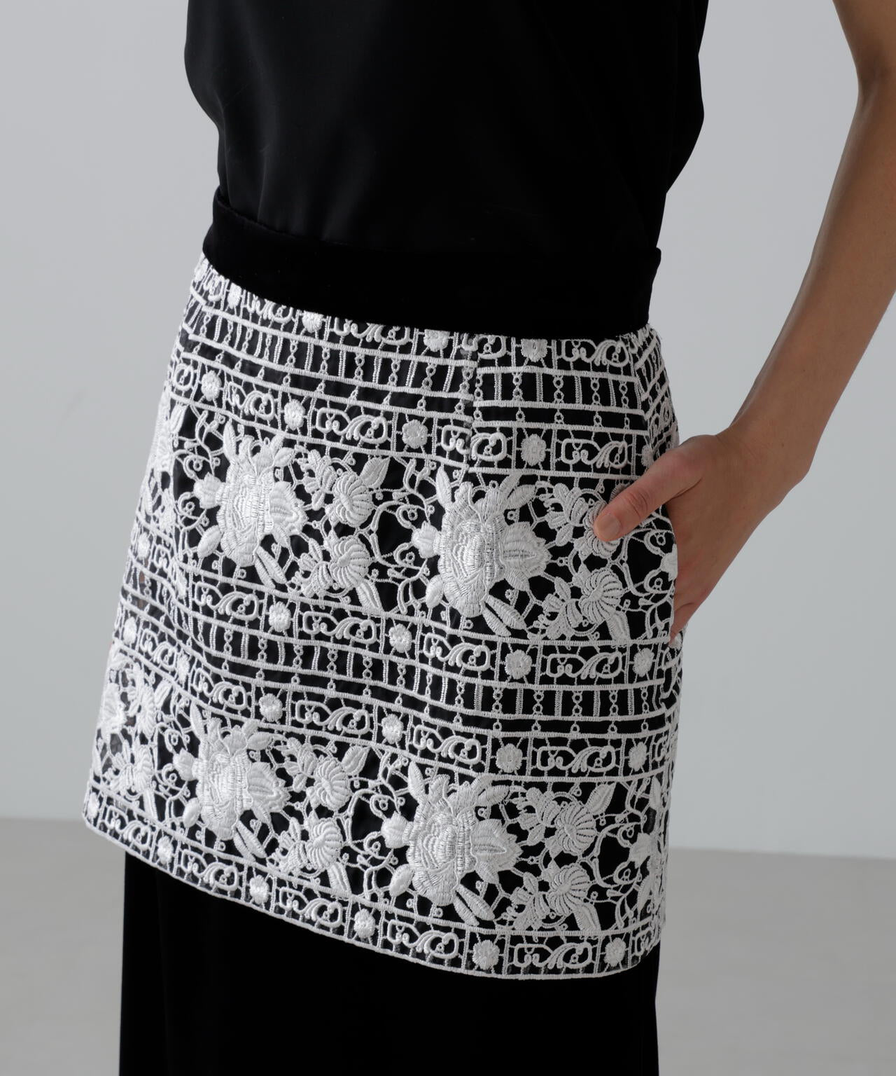 <20周年記念>リュクスオーナメントレーススカート