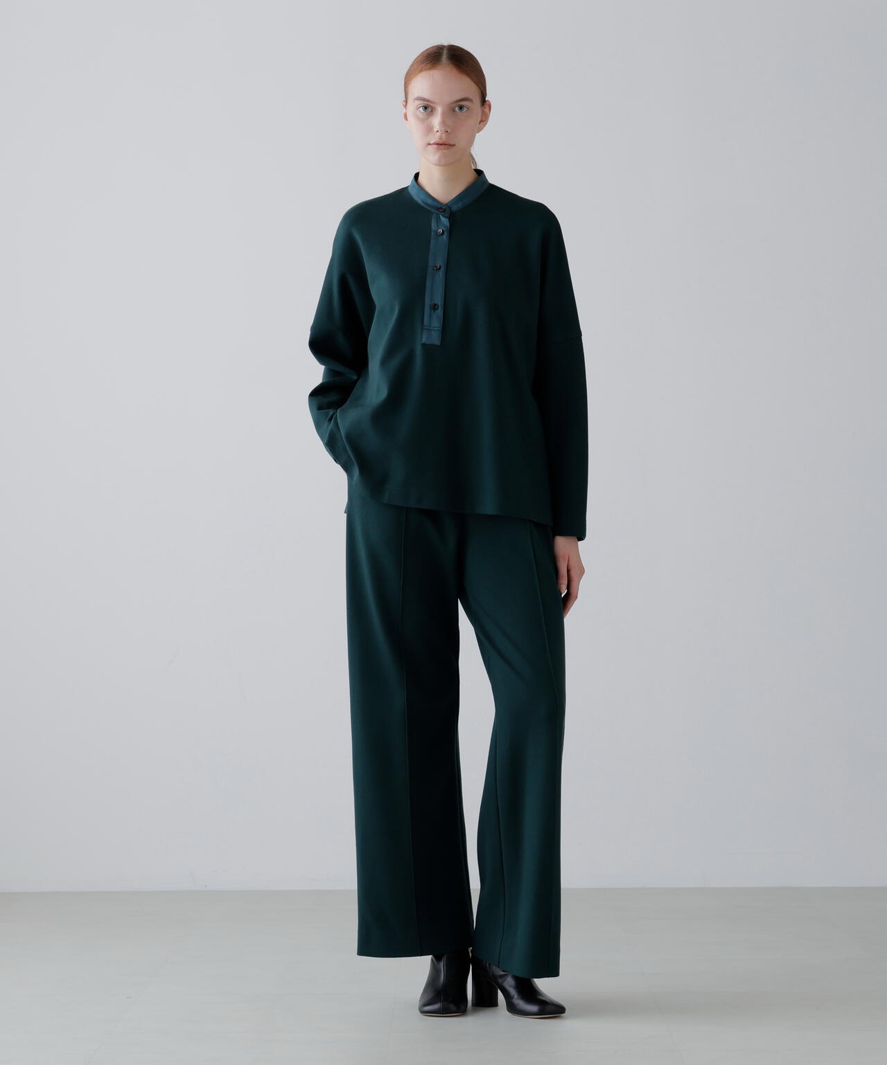 ストレッチポンチパンツ