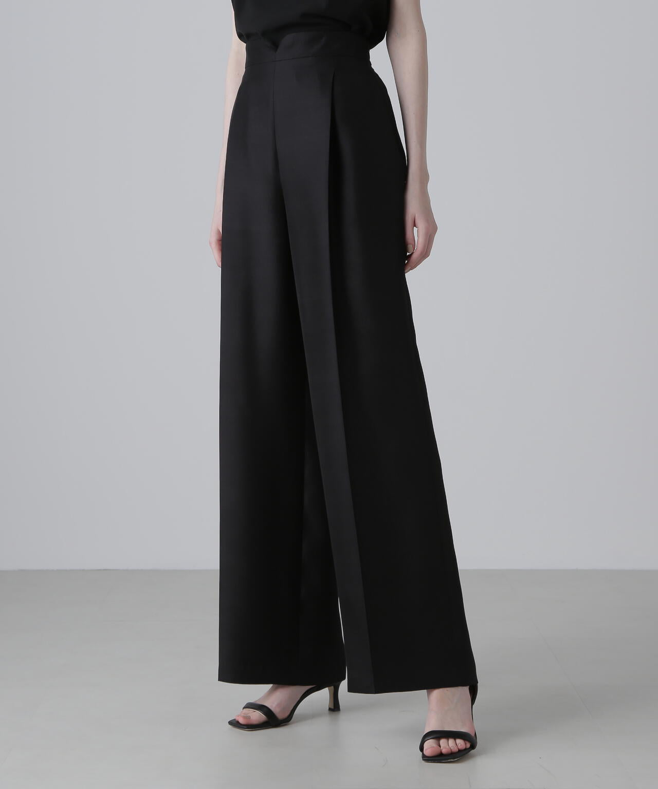 <BLACK LABEL>シルクダブルクロスパンツ