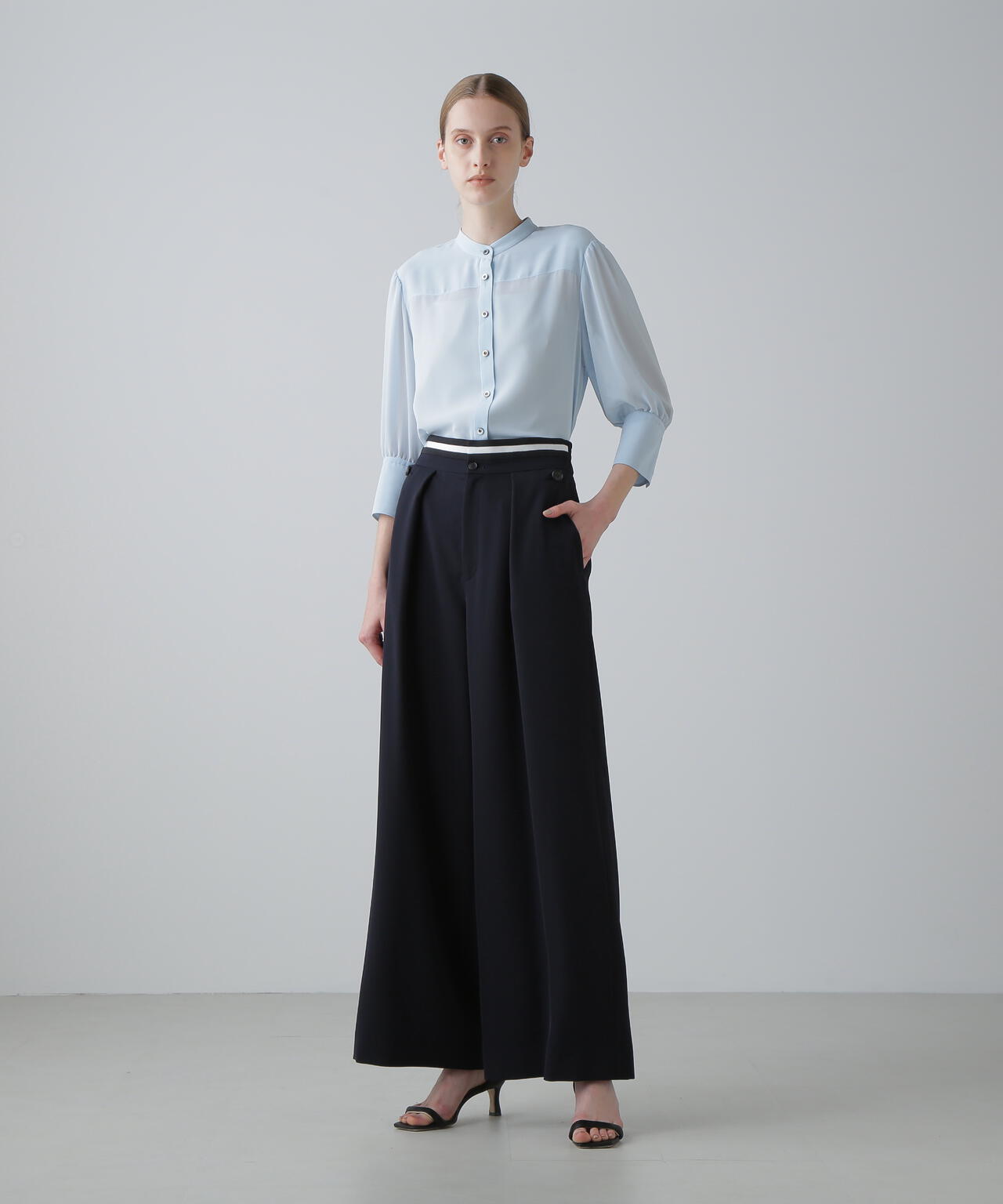 ドライタッチツイルパンツ