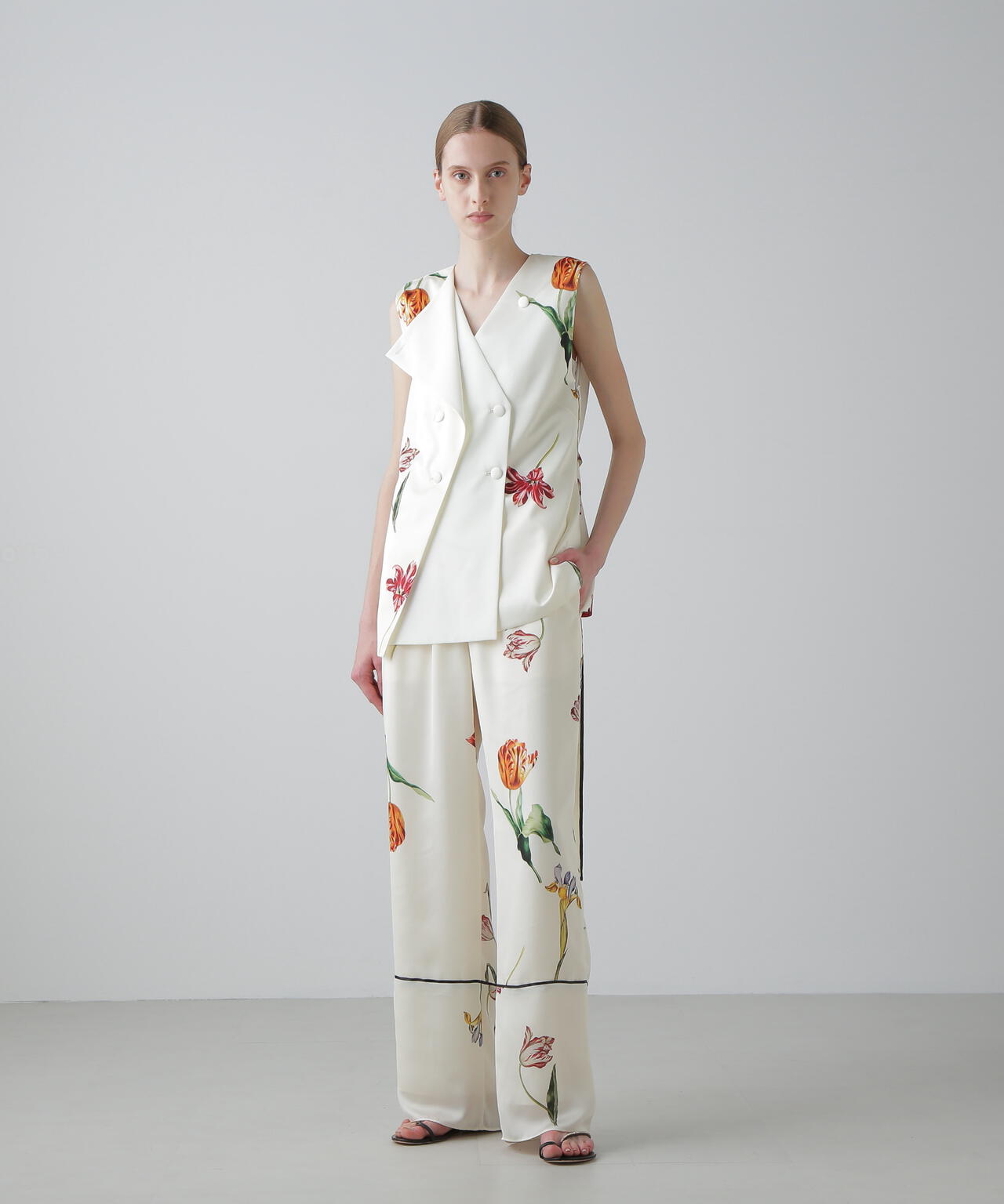 ピクトリカルブックプリントパンツ