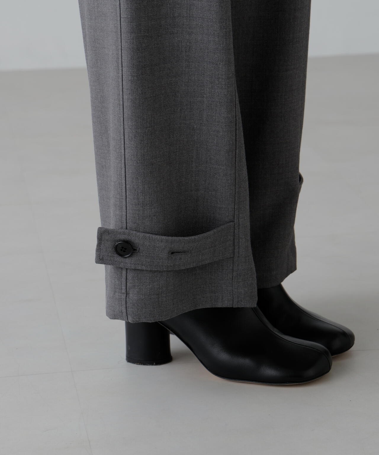 ウールギャバパンツ