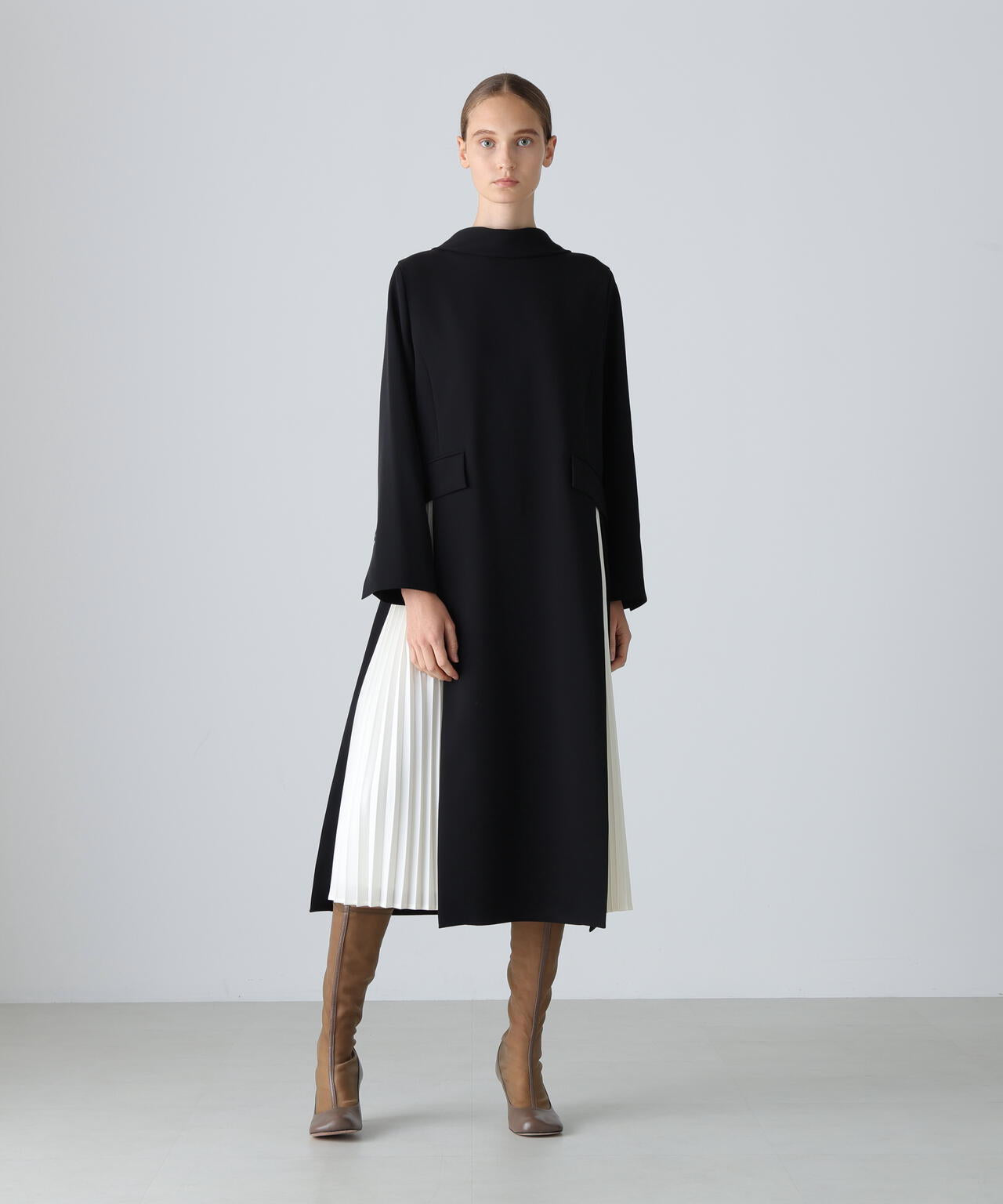 バイカラープリーツワンピース