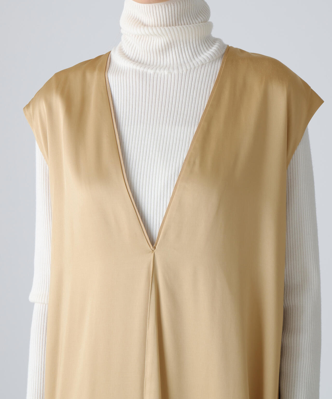 ブライトサテンワンピース