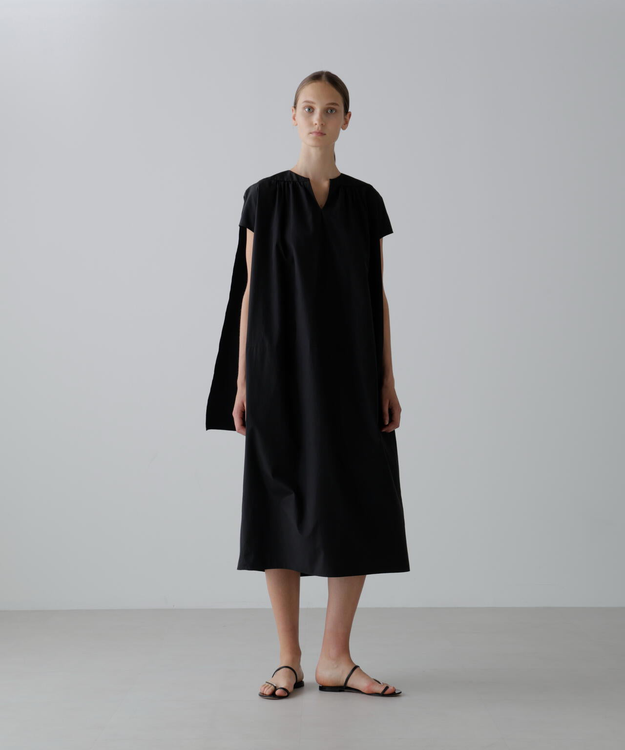 シルキークリスピークロスワンピース