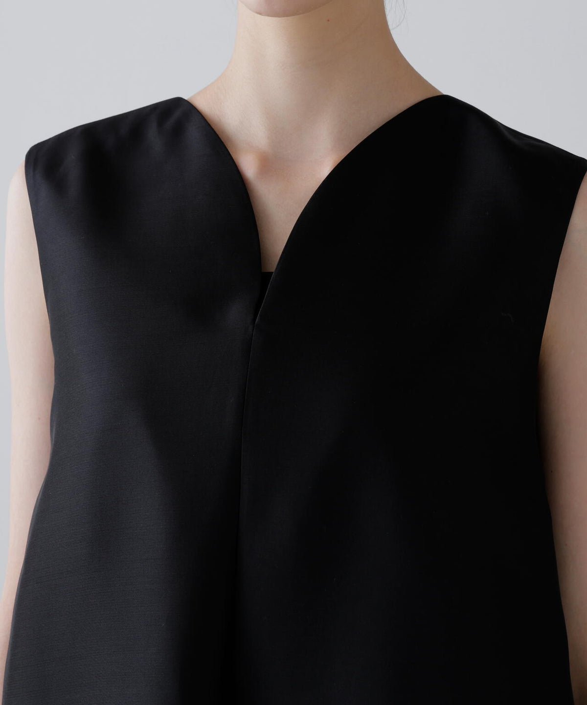 <BLACK LABEL>シルクダブルクロスノースリーブワンピース