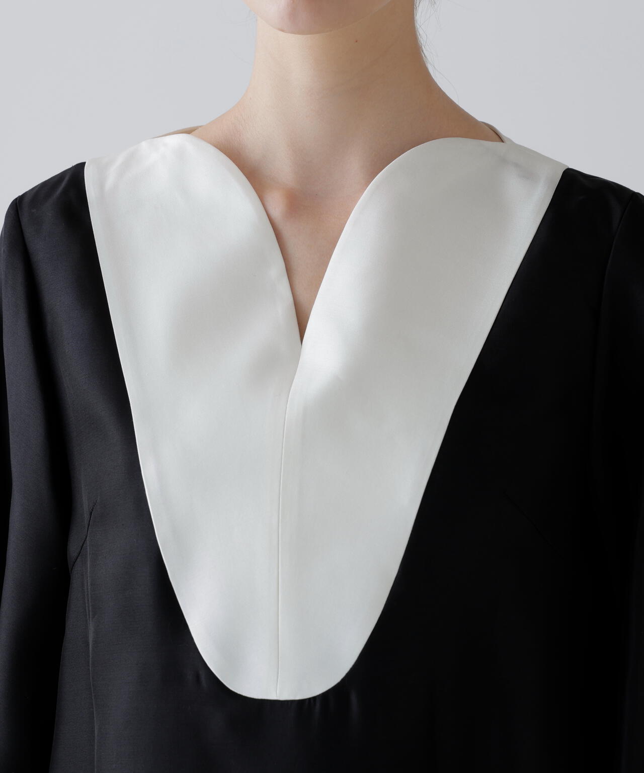 <BLACK LABEL>シルクダブルクロスワンピース