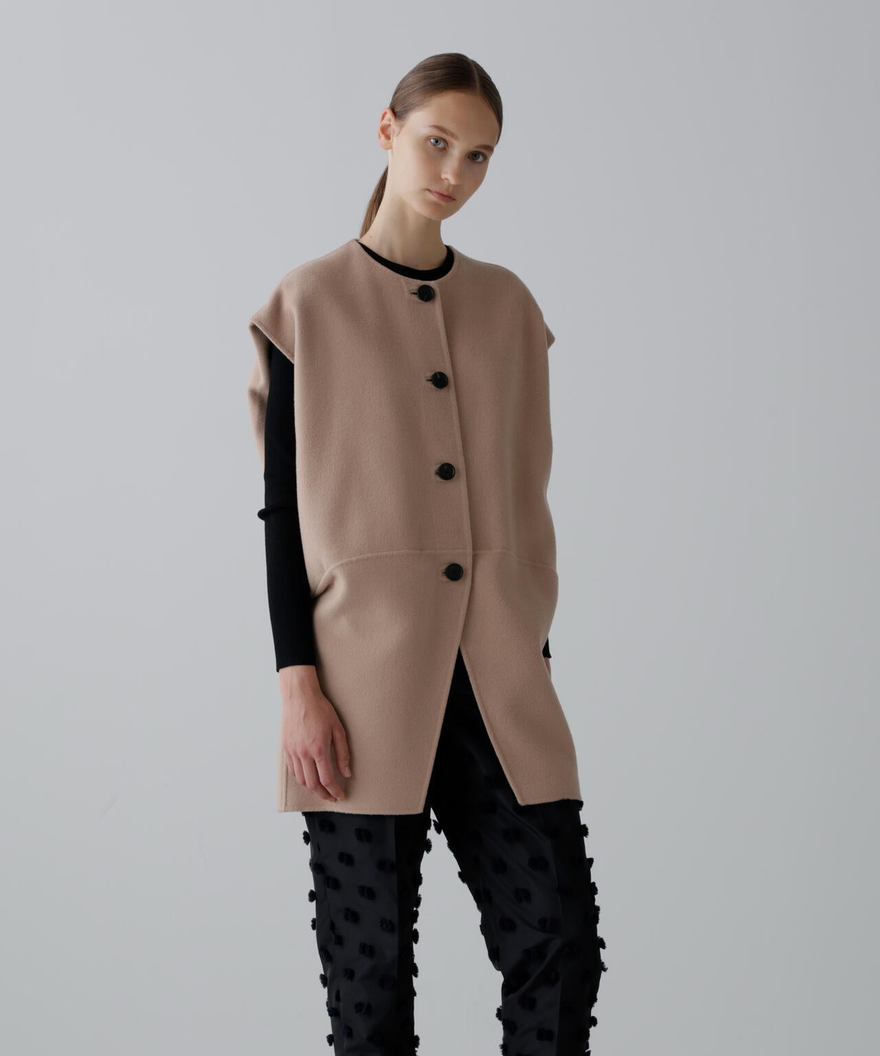 ソリッドウールリバーノーカラージレ