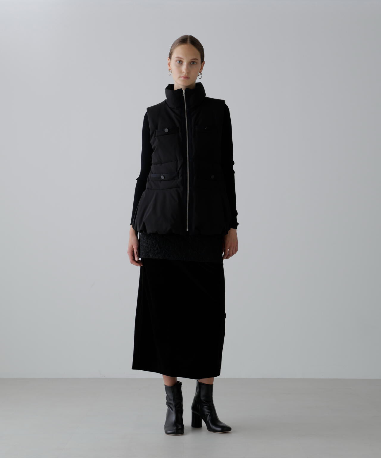 パデッドダウンベスト