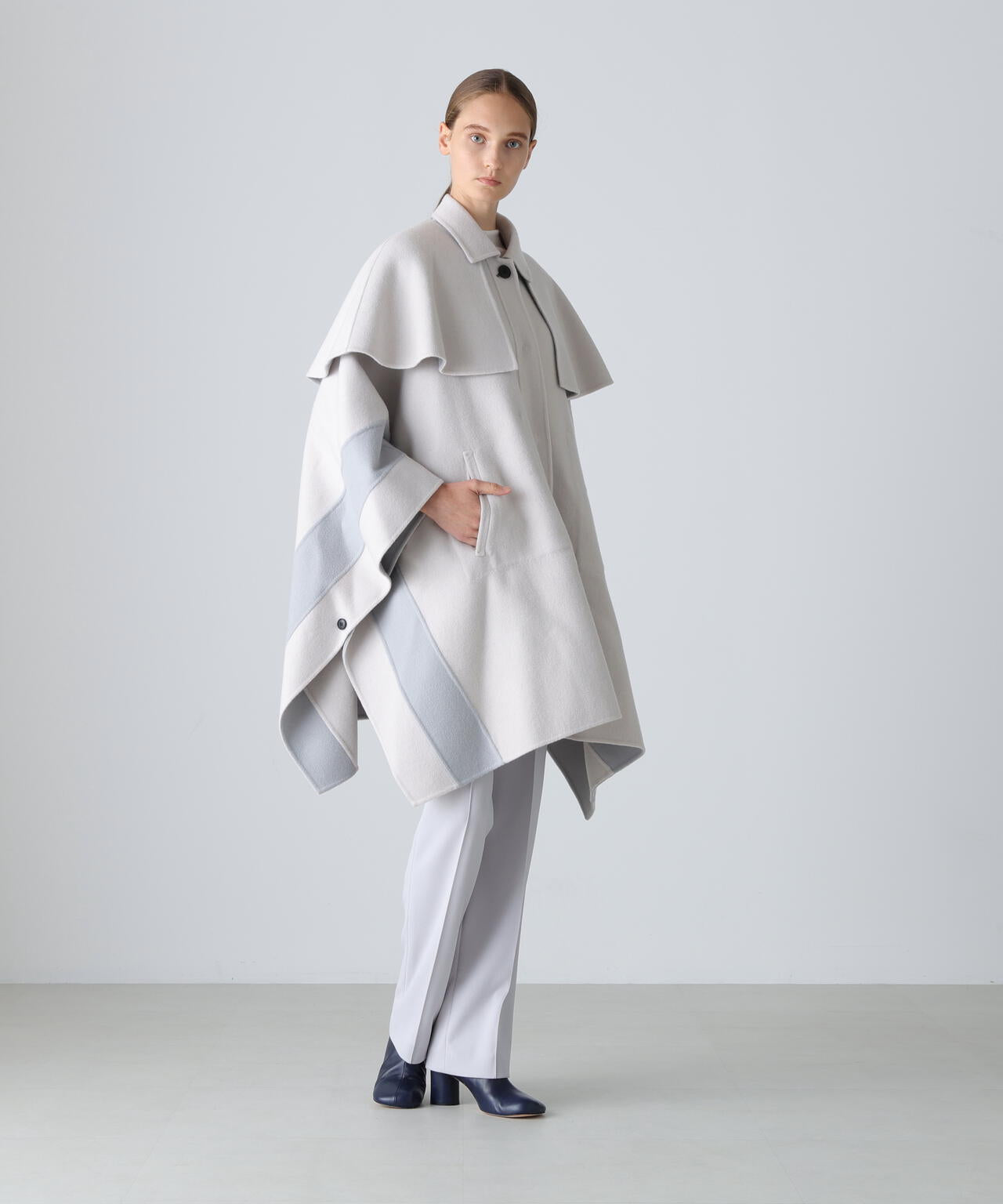 Ca混2TONEリバーケープコート