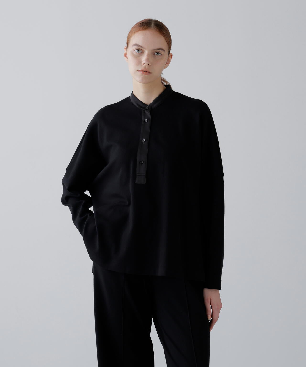 ストレッチポンチプルオーバー