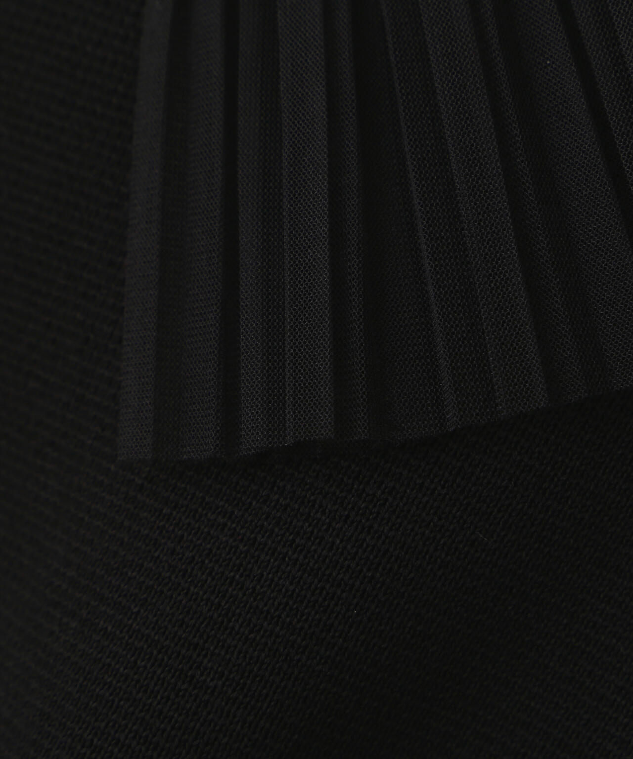 エンベリッシュトニットプルオーバー